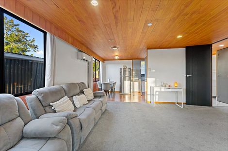Photo of property in 19 Posa Avenue, Henderson, Auckland, 0612