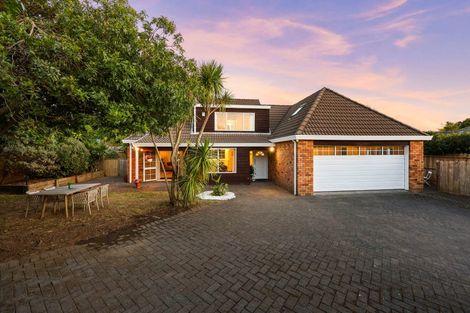 Photo of property in 36 Matterhorn Crescent, Northpark, Auckland, 2013