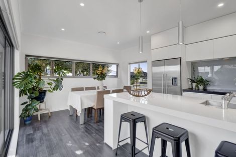 Photo of property in 18 Rawiri Drive, Bell Block, New Plymouth, 4312