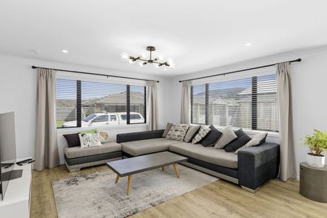 Photo of property in 11 Poulson Grove, Trentham, Upper Hutt, 5018