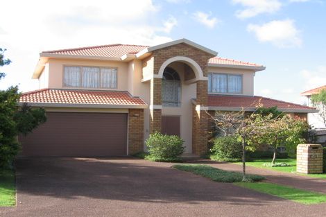 Photo of property in 21 Connemara Court, West Harbour, Auckland, 0618