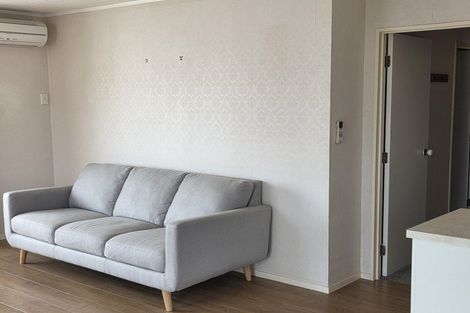 Photo of property in 1/47 South Road, Blagdon, New Plymouth, 4310