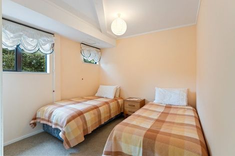 Photo of property in 18 Ara Kuaka, Waikanae Beach, Waikanae, 5036
