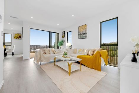 Photo of property in 12 Elevation Street, Flat Bush, Auckland, 2019