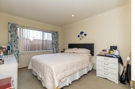 Photo of property in 196 Milne Drive, Paraparaumu, 5032