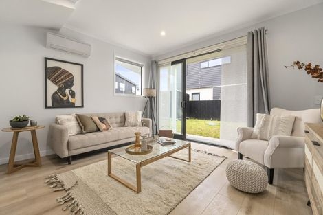 Photo of property in 8 Frank Gill Road, Hobsonville, Auckland, 0616