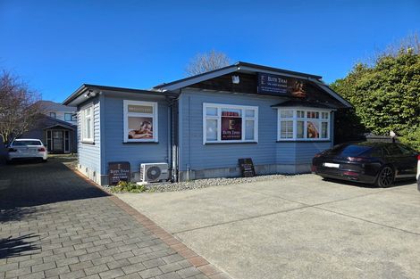 Photo of property in 162 Clarence Street, Riccarton, Christchurch, 8011