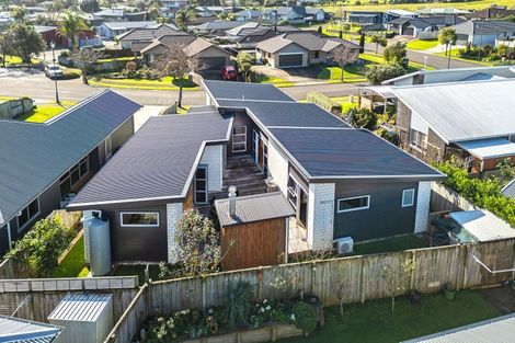 Photo of property in 29 Mary-ellen Place, Coromandel, 3506