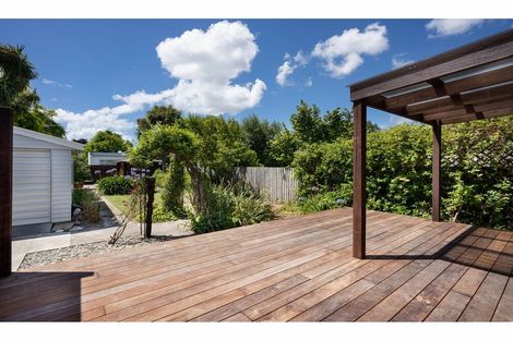 Photo of property in 22 Wilsons Road, Saint Martins, Christchurch, 8022