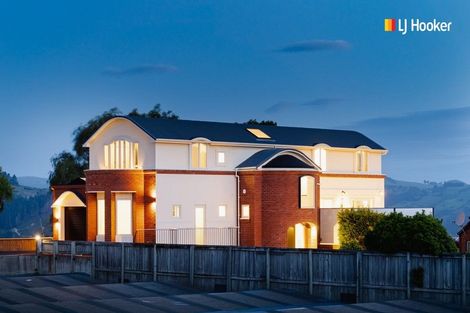 Photo of property in 584 Highgate, Maori Hill, Dunedin, 9010