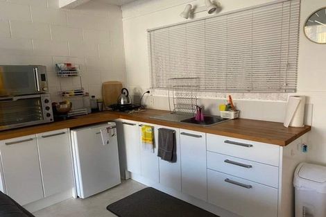 Photo of property in 280g Motutara Road, Muriwai, Waimauku, 0881