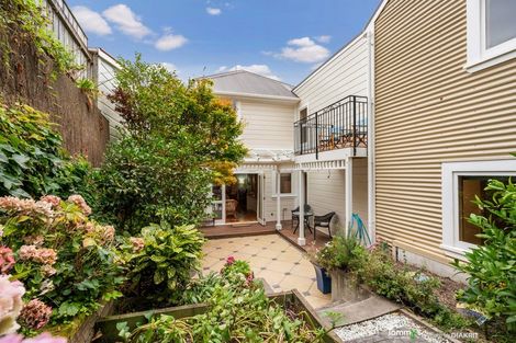 Photo of property in 16 Parliament Street, Thorndon, Wellington, 6011