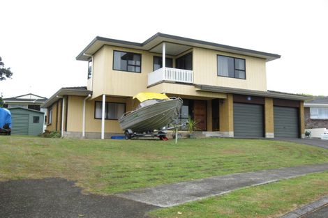 Photo of property in 12 Claresholm Place, Mangere Bridge, Auckland, 2022