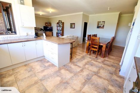 Photo of property in 25 Benn Road, Cambridge, 3495