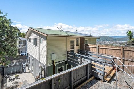 Photo of property in 85a Mulberry Street, Normandale, Lower Hutt, 5010