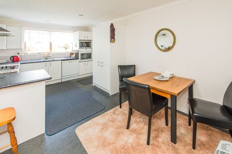 Photo of property in 5 Gibson Place, Dannevirke, 4930