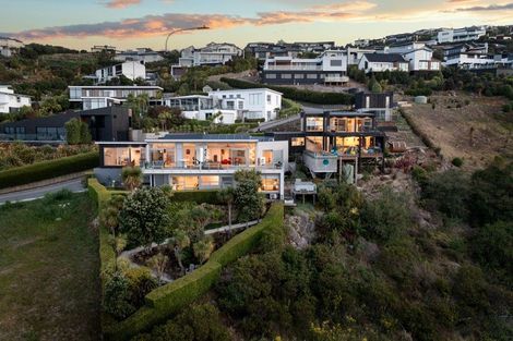 Photo of property in 11 Saint Remy Lane, Redcliffs, Christchurch, 8081