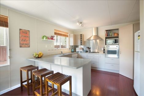 Photo of property in 6 Keith Hart Grove, Titahi Bay, Porirua, 5022