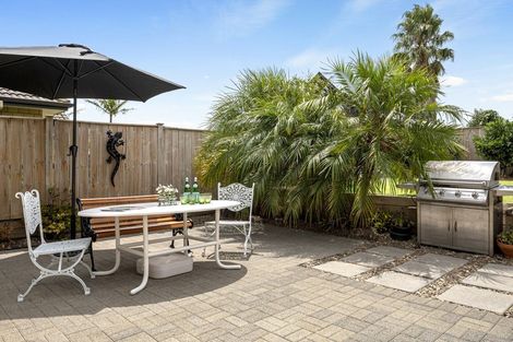 Photo of property in 21 Pine Harbour Parade, Beachlands, Auckland, 2018