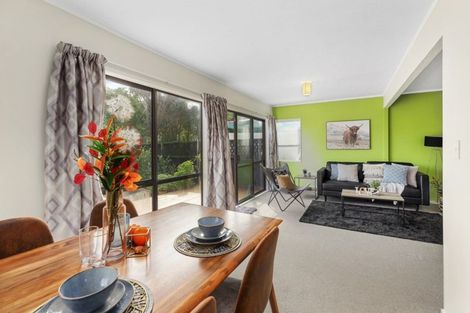 Photo of property in Main Road, Titahi Bay, Porirua, 5022