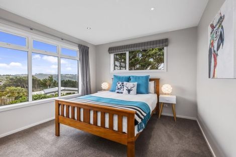 Photo of property in 13 Wattle Grove, Maungaraki, Lower Hutt, 5010