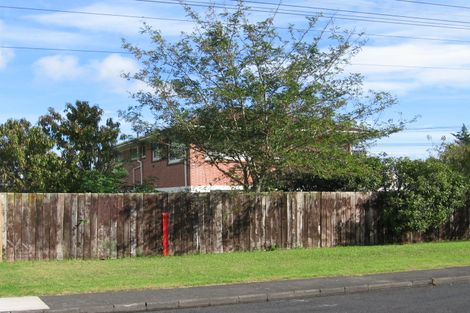 Photo of property in 37 Wharf Road, Te Atatu Peninsula, Auckland, 0610