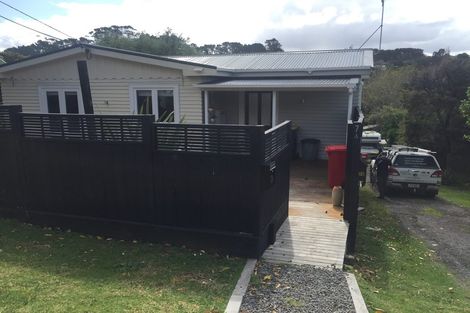 Photo of property in 7a Cedar Terrace, Stanmore Bay, Whangaparaoa, 0932