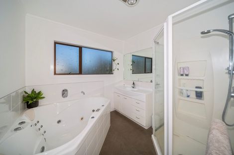 Photo of property in 57 Kaipikari Road, Urenui, 4375