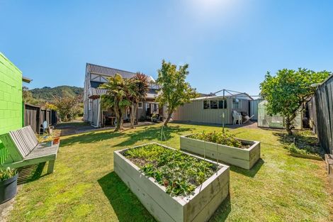 Photo of property in 18 Akron Grove, Totara Park, Upper Hutt, 5018