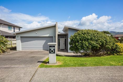 Photo of property in 2 Nelson Avenue, Aotea, Porirua, 5024