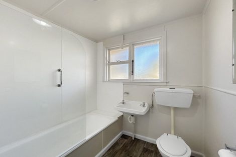Photo of property in 300 Conyers Street, Strathern, Invercargill, 9812