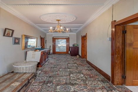 Photo of property in 122 Great South Road, Huntly, 3700