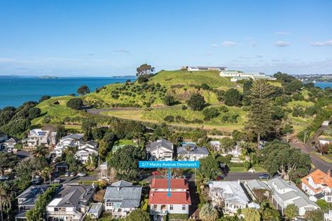 Photo of property in 1/7 Macky Avenue, Devonport, Auckland, 0624