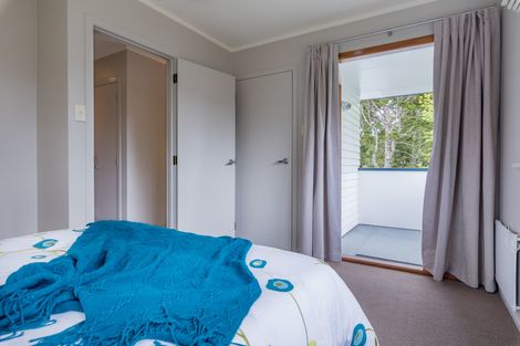 Photo of property in 10 Tawini Road, Titirangi, Auckland, 0604