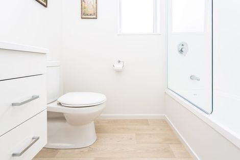 Photo of property in 9 Totara Drive, Duvauchelle, 7581