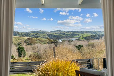 Photo of property in 956 Oneriri Road, Kaiwaka, 0573