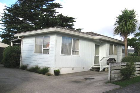 Photo of property in 15 Elisa Lane, Ranui, Auckland, 0612