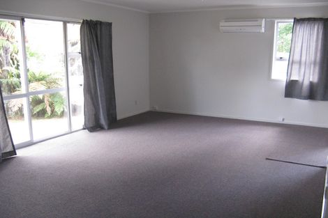 Photo of property in 16a Matthew Place, Kawaha Point, Rotorua, 3010