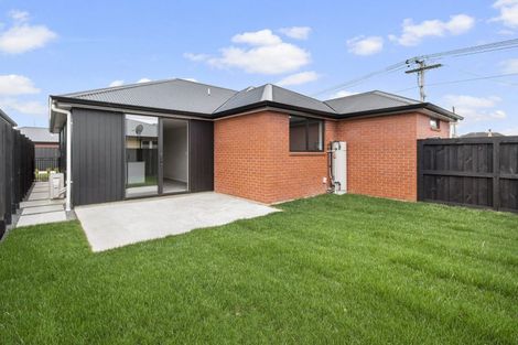 Photo of property in 2/4 Carey Street, Maeroa, Hamilton, 3200