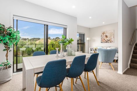 Photo of property in 40 Koreke Close, Kenepuru, Porirua, 5022