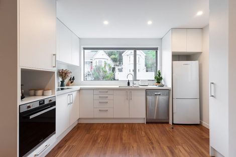 Photo of property in 6/24 Princess Terrace, Newtown, Wellington, 6021