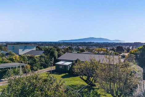 Photo of property in 9 Kotare Street, Waikanae, 5036