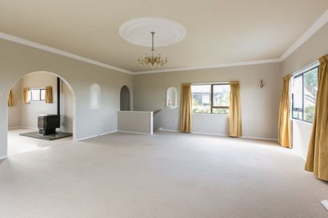 Photo of property in 2 Ewan Place, Taradale, Napier, 4112