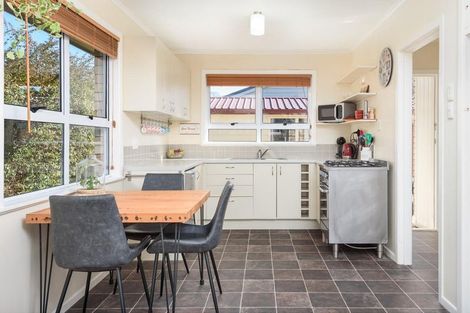 Photo of property in 18a Queen Road, Bellevue, Tauranga, 3110