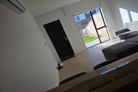 Photo of property in 17 Treeline Lane, Flat Bush, Auckland, 2019