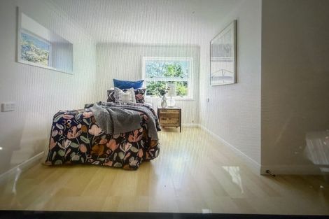 Photo of property in 2/322 East Coast Road, Sunnynook, Auckland, 0632