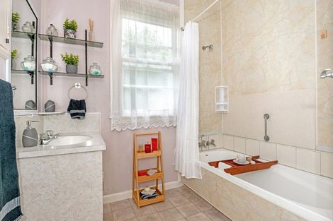 Photo of property in 762 Childers Road, Elgin, Gisborne, 4010