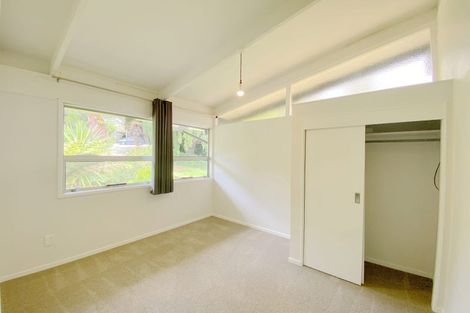 Photo of property in 74 Peach Road, Glenfield, Auckland, 0629