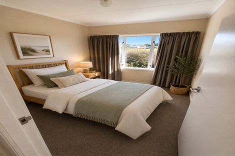 Photo of property in 8 Hart Street, Foxton Beach, Foxton, 4815