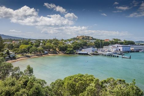 Photo of property in 31a Stanley Point Road, Stanley Point, Auckland, 0624